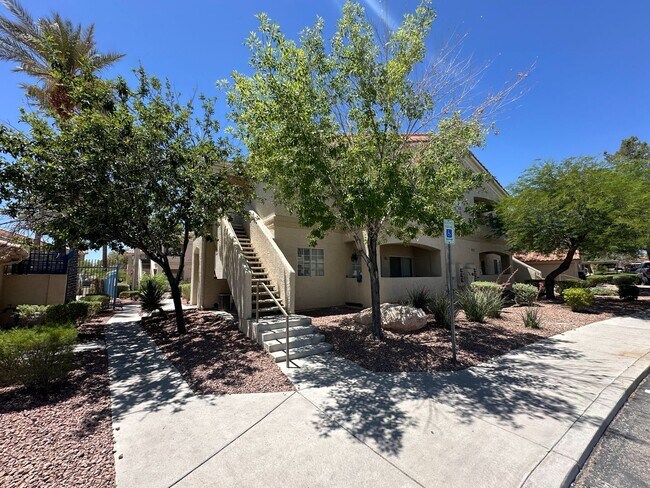 Building Photo - Las Vegas Condo available for rent.
