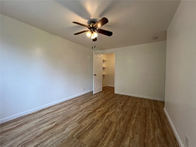 Building Photo - 2510 Woodsage Dr