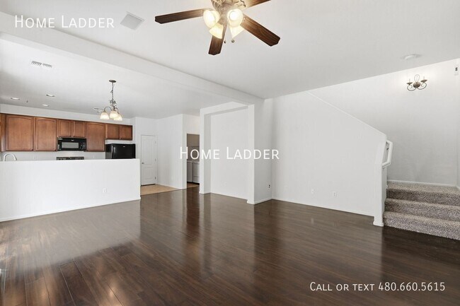 Building Photo - 1035 S Cheshire Ln
