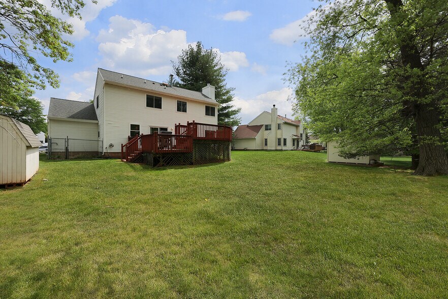 Building Photo - 160 Buttonwood Dr