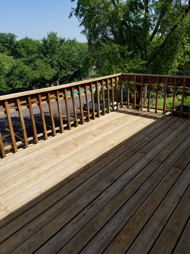 Building Photo - 1769 High School Dr