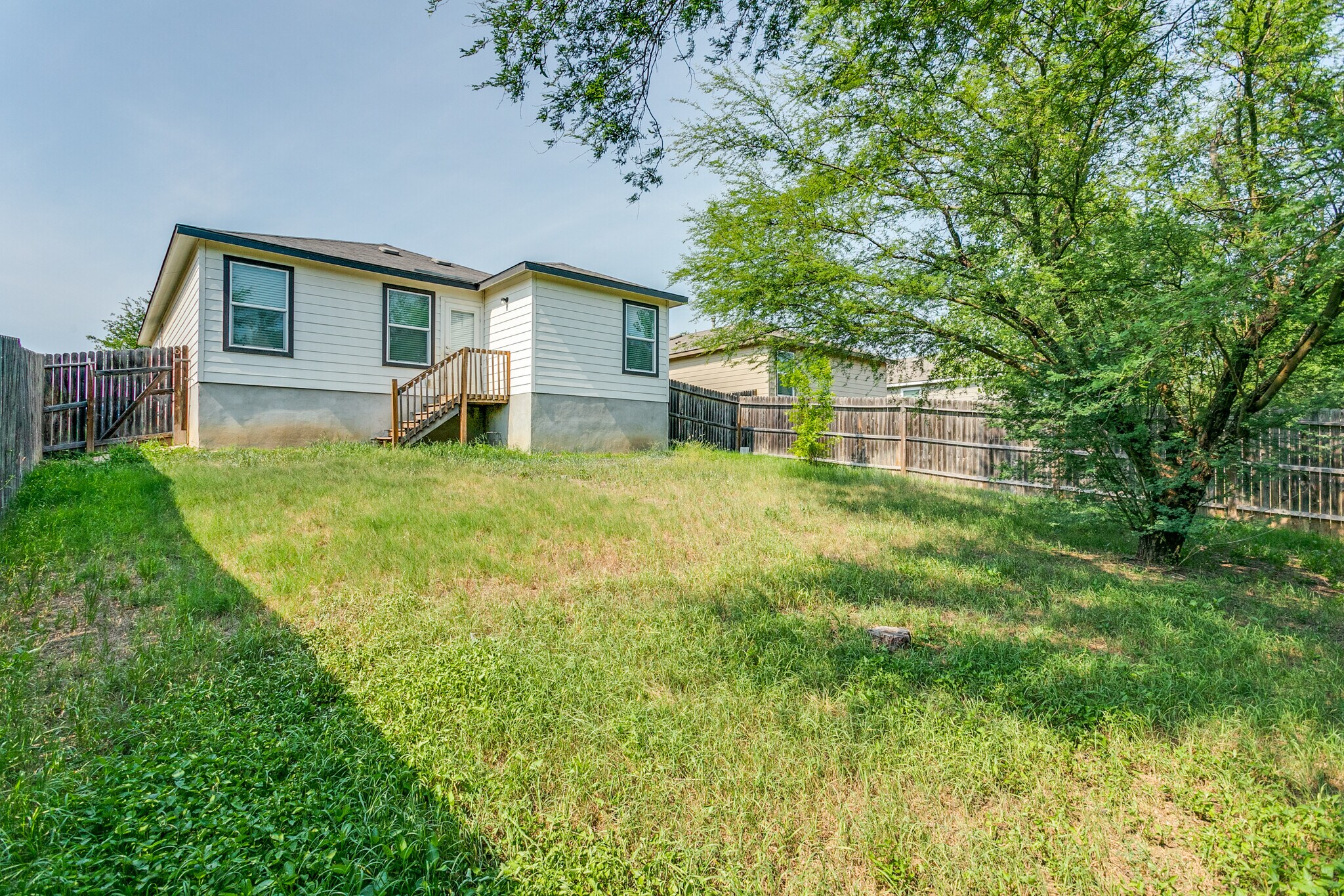 Building Photo - 5518 Salado Fls