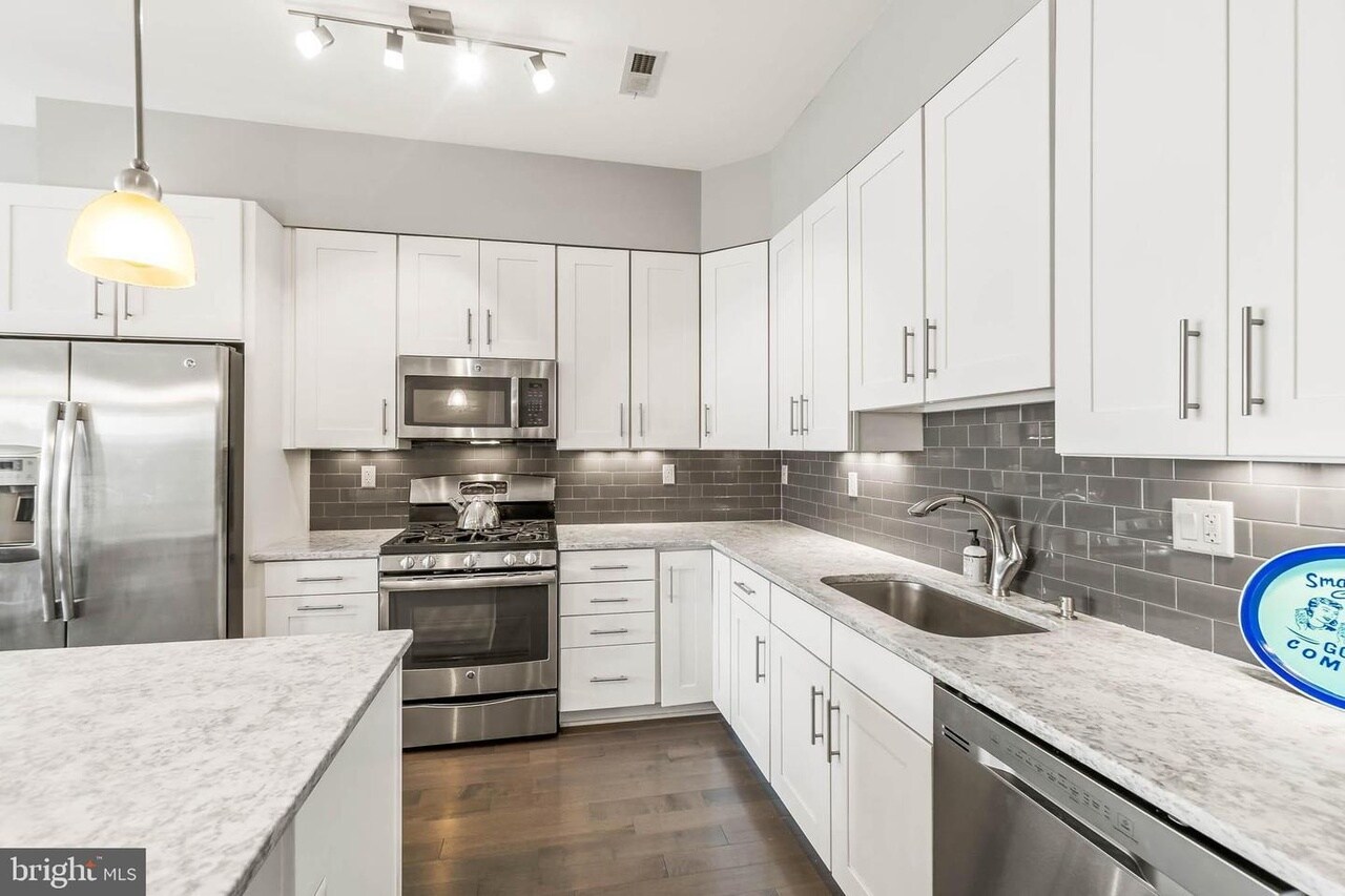 Building Photo - 3821 14th St NW