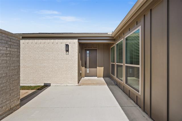 Building Photo - 2116 Trellis Pl