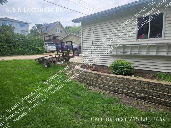 Building Photo - 515 N Lakeshore Dr