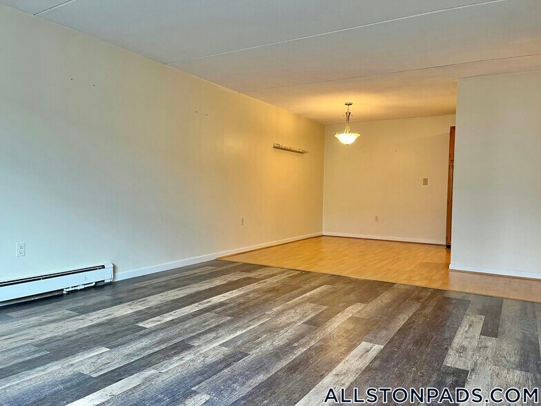 Building Photo - 80 Gardner St