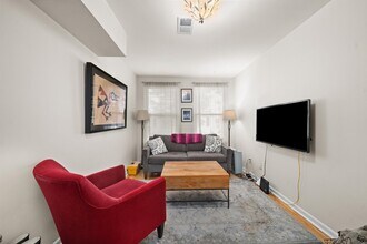 Building Photo - 308 Monroe St