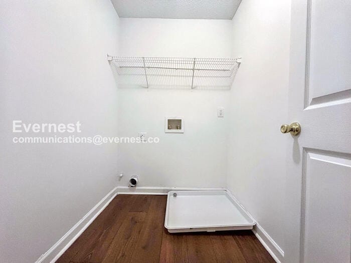 Building Photo - 6826 Derby Ave