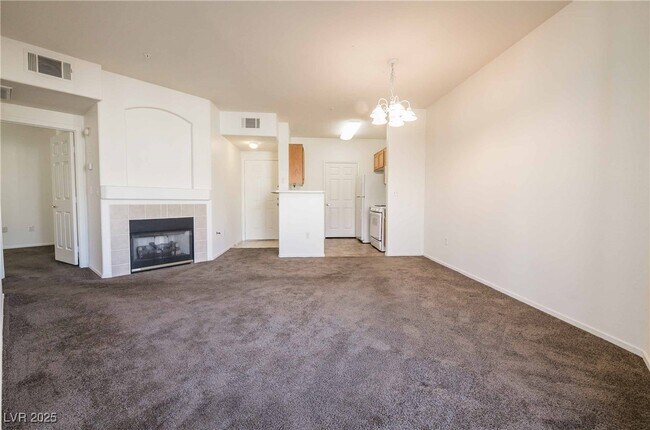 Building Photo - 7135 S Durango Dr