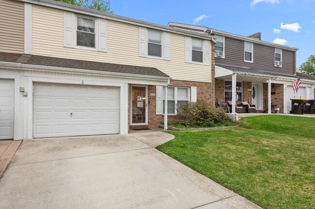 Building Photo - 6420 Thomas Paine Ct