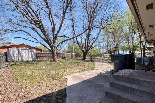Building Photo - 3809 NW 51st St