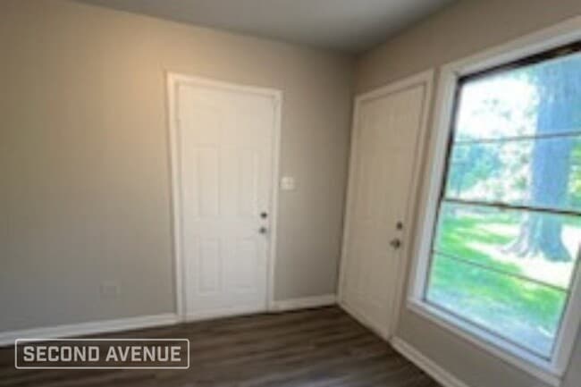 Building Photo - 304 Highland Dr