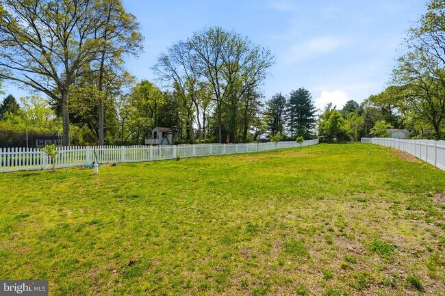 Building Photo - 722 Whitneys Landing Dr