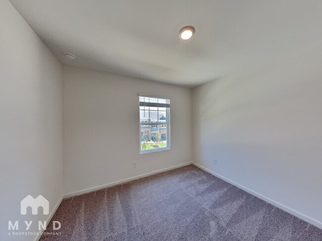 Building Photo - 3569 Bluebird Ct