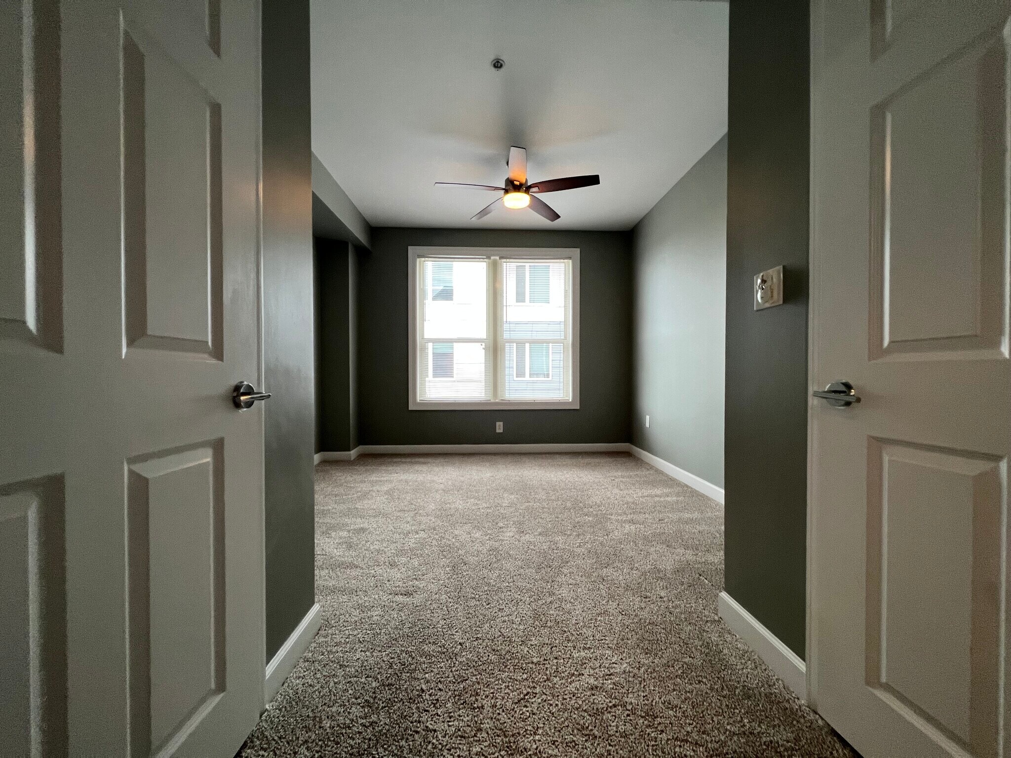 Guest Bedroom - 4940 Old Main St