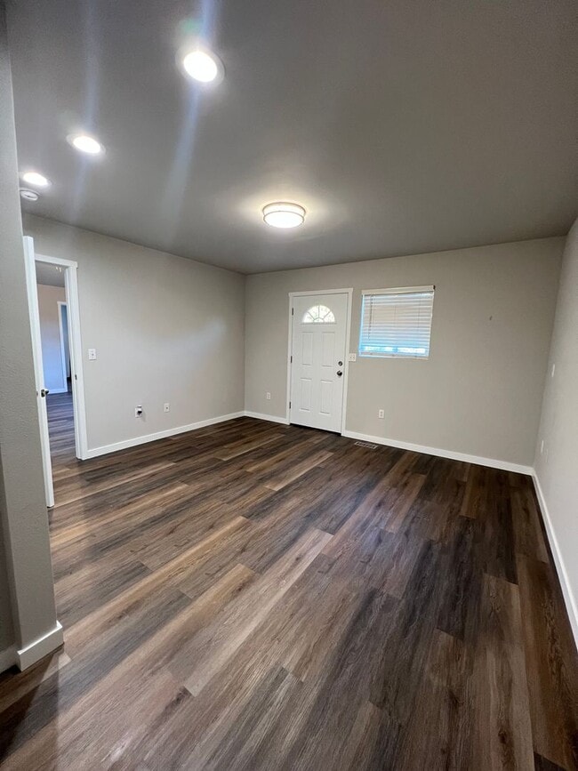Building Photo - 2 bedroom rambler with Issaquah schools