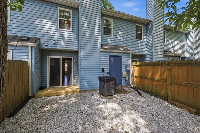 Building Photo - 5475 Davis Way