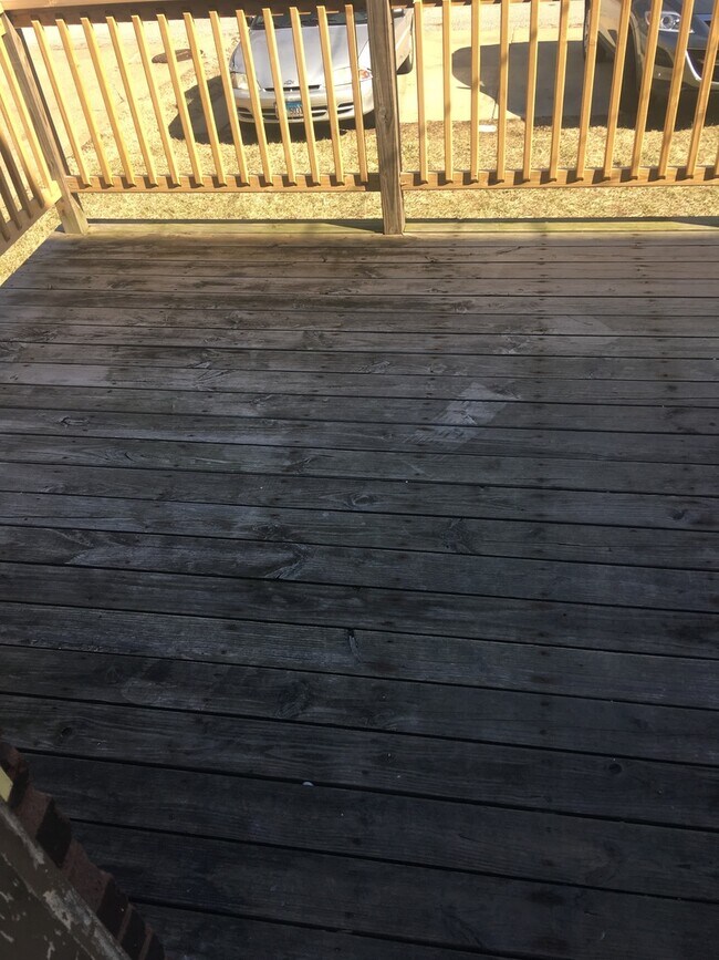 Building Photo - 2029 Russell Blvd