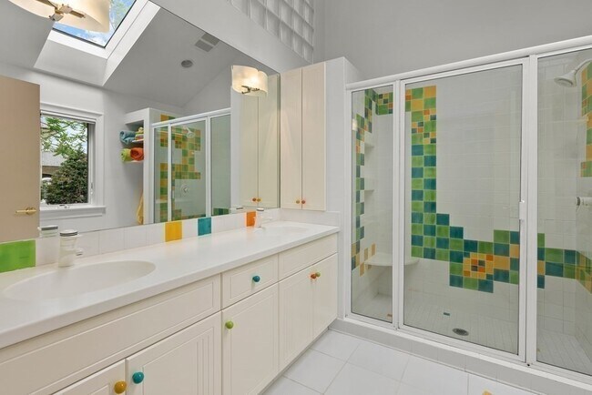 Building Photo - 32 Countryside Rd