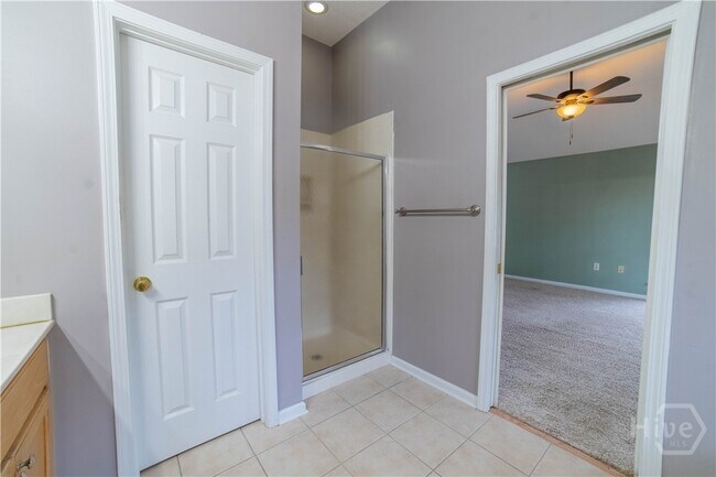 Building Photo - 422 Copper Creek Cir