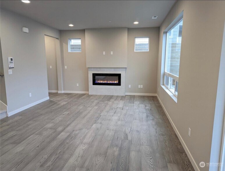 Building Photo - 13724 NE 97th St
