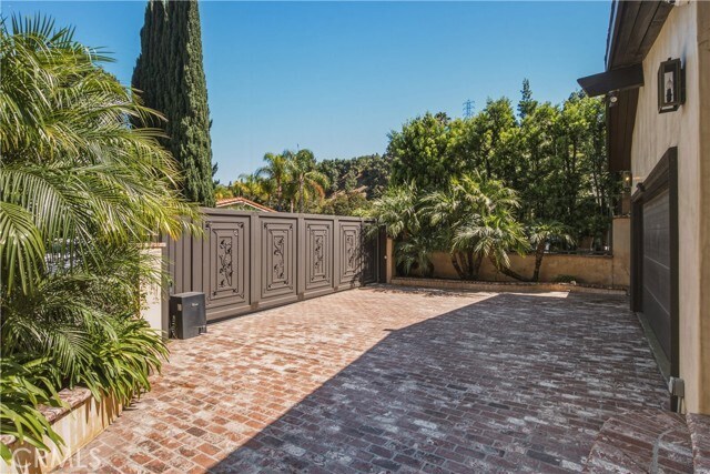 Building Photo - 3184 Dona Sarita Pl