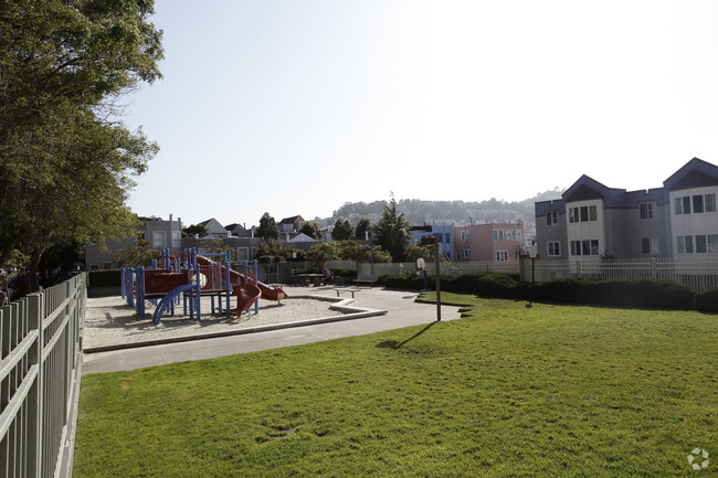 Building Photo - Coleridge Park Homes