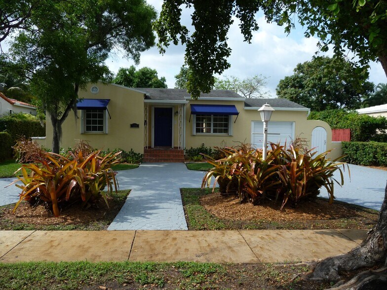 Building Photo - 6256 SW 14th St
