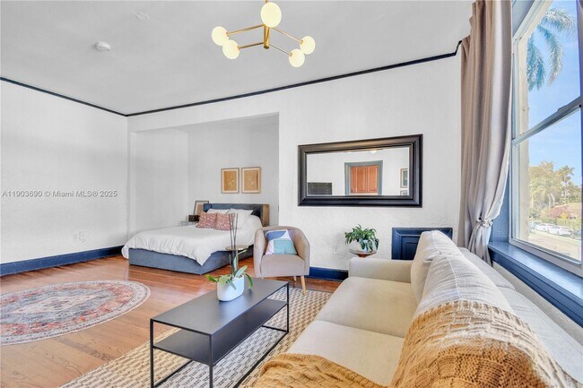 Building Photo - 900 16th St