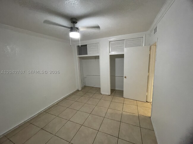 Building Photo - 20490 NW 7th Ct