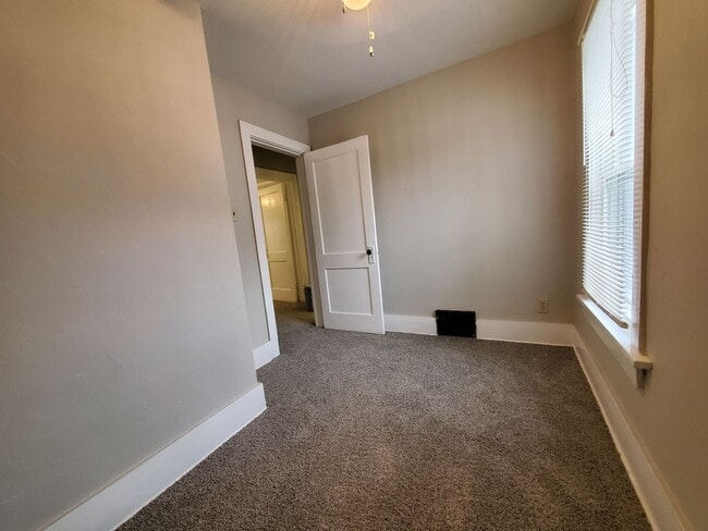 Building Photo - Updated 3BR, 1 BA home for rent!