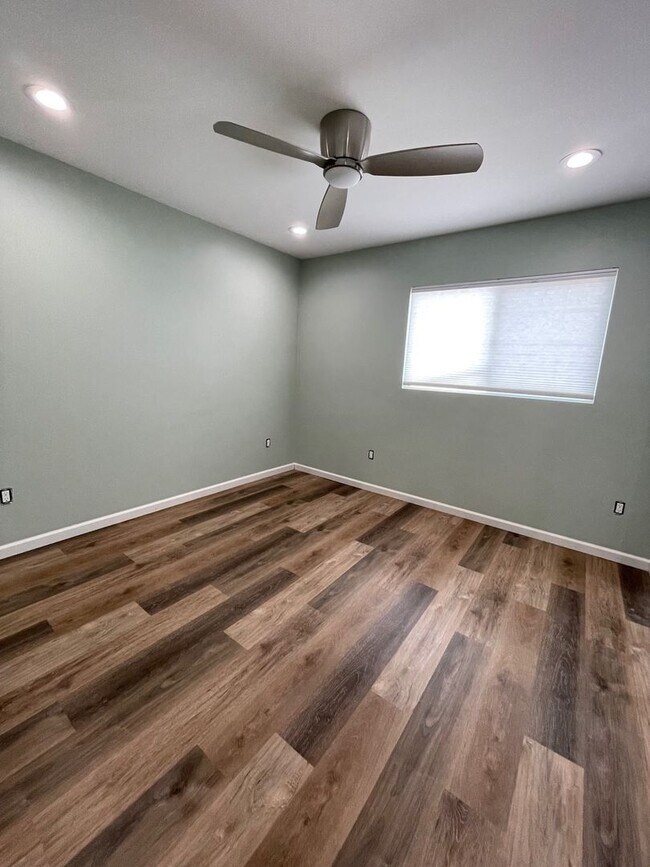 Building Photo - Remodeled 2 Bedroom Home in Imperial Beach with Garage & Private Yard