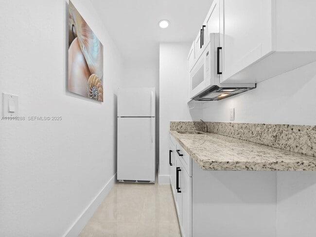 Building Photo - 19850 Franjo Rd