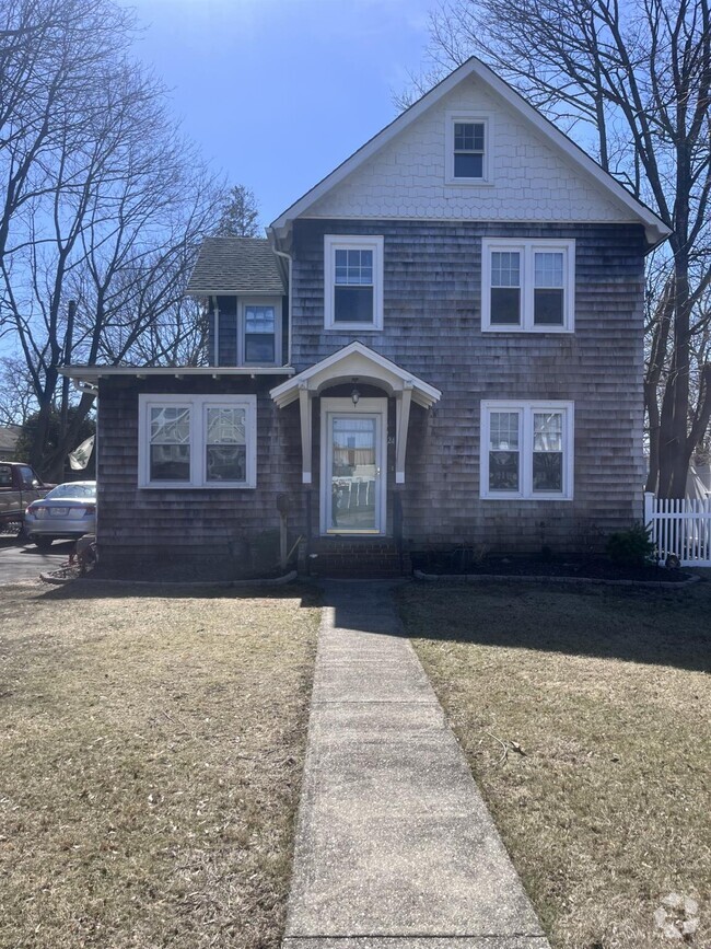 Building Photo - 24 Arnold Ave