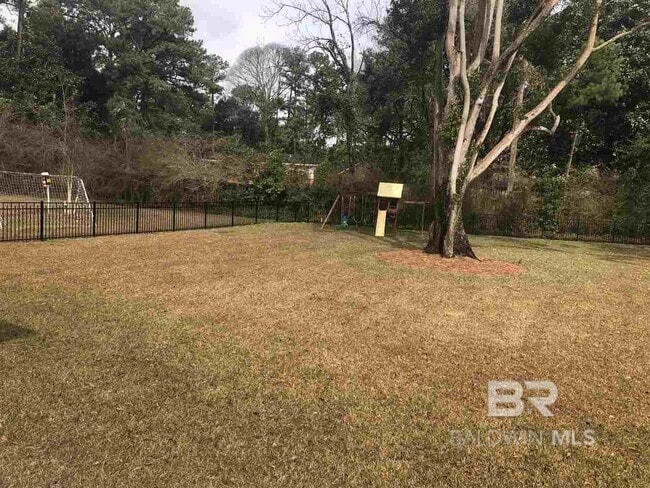 Building Photo - 30220 Persimmon Dr