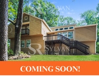 Building Photo - This lovely home is ready for your personal touch!