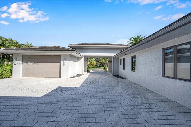 Building Photo - 899 NW 120th Ave