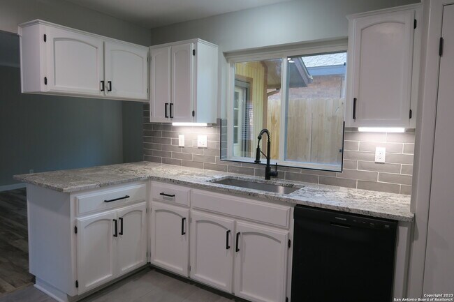Building Photo - 11810 Lady Palm Cove