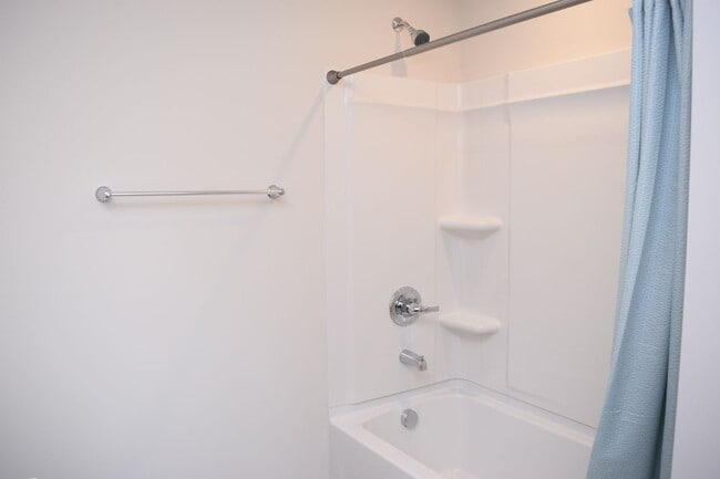 Building Photo - Modern 3-Bedroom Townhouse with Garage & Private Patio