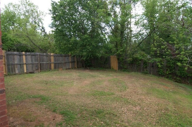 Building Photo - 287 Thornfield Dr