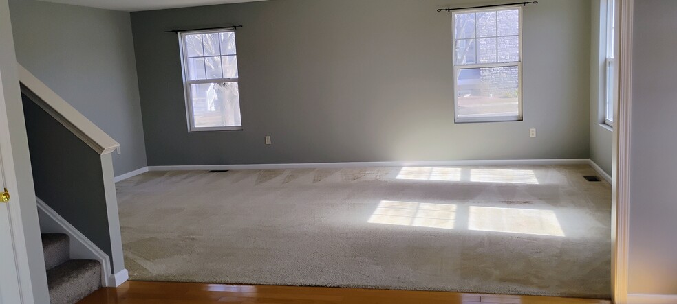 Building Photo - 403 Shadetree Blvd