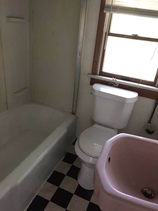 Building Photo - 74 W Stevens St