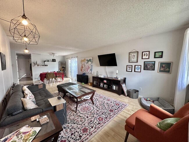 Building Photo - 4107 Hayes Cir