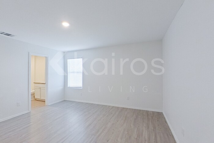 Building Photo - 14318 Calaveras Creek