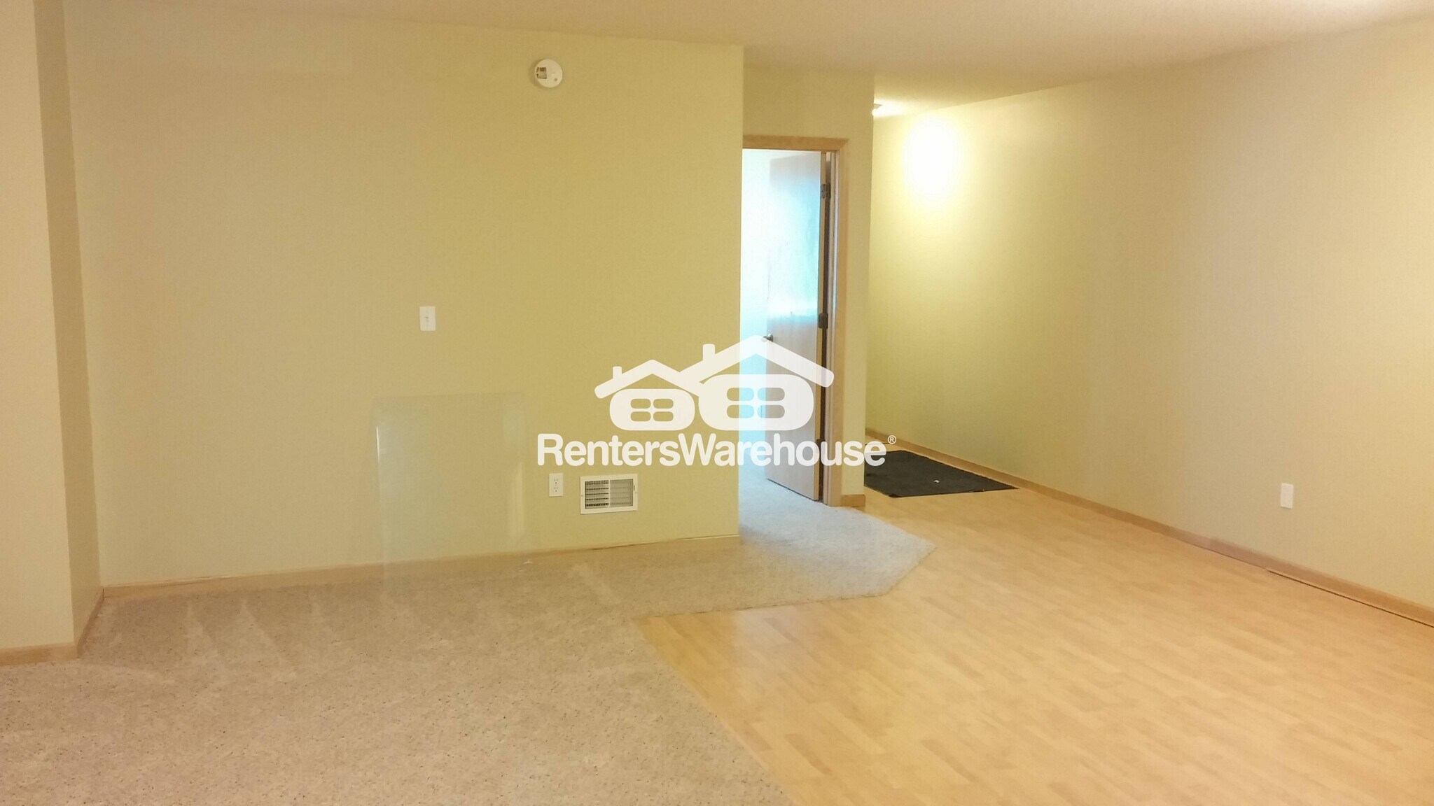 Building Photo - 127 S Cedar St