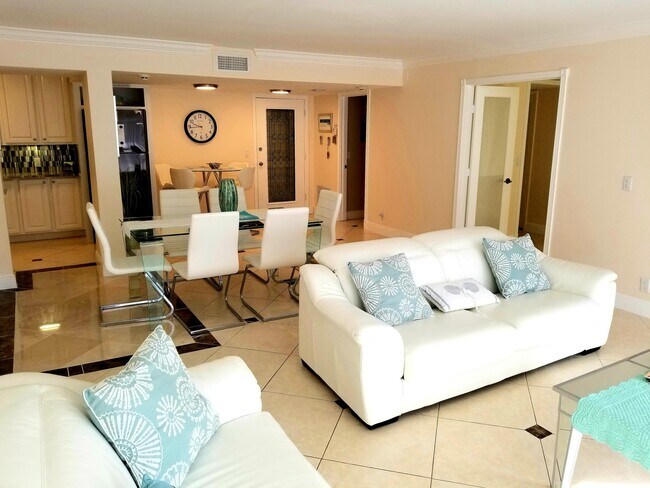 Building Photo - 3570 S Ocean Blvd
