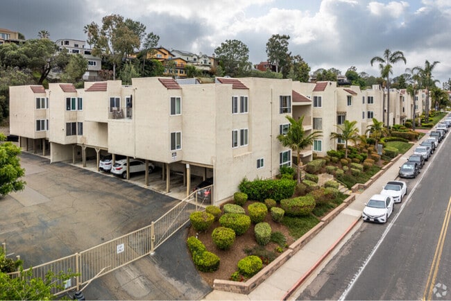 Building Photo - 13754 Mango Dr