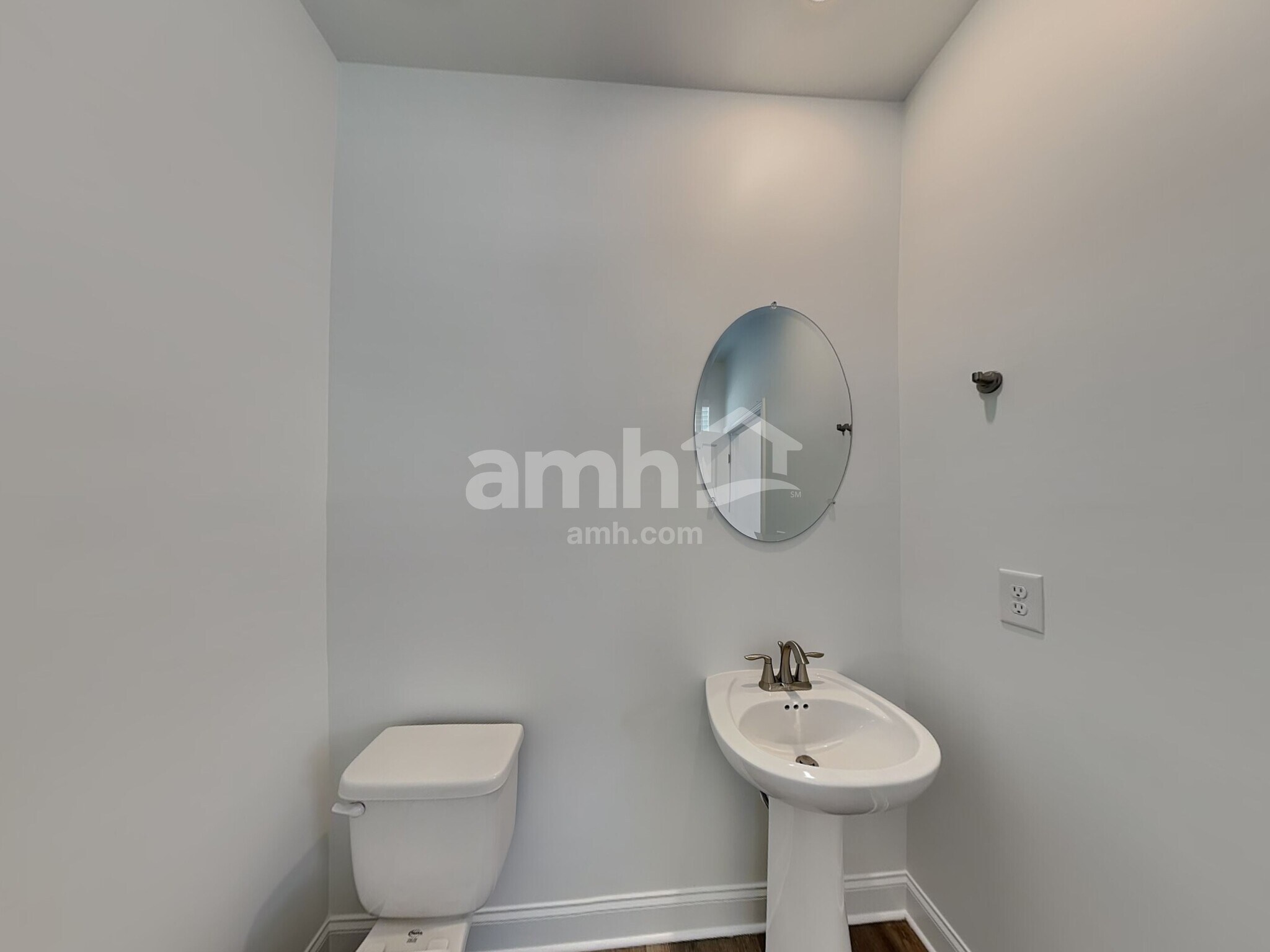 Building Photo - 347 Hickory Pointe Rd