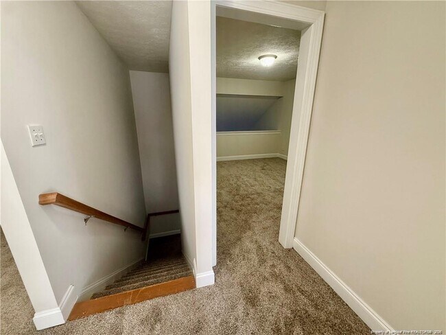 Building Photo - 5737 Pooh Ave