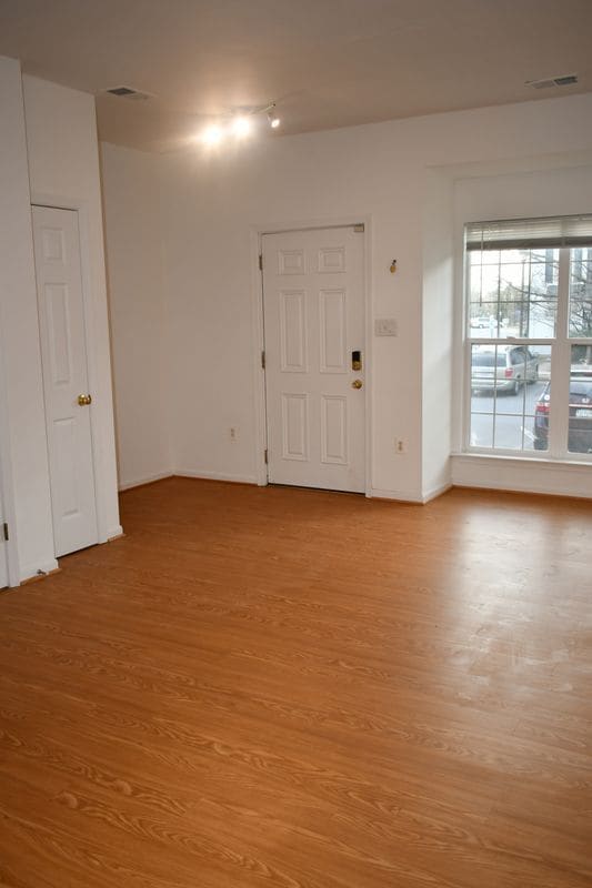 Building Photo - 2427 Dew Meadow Ct